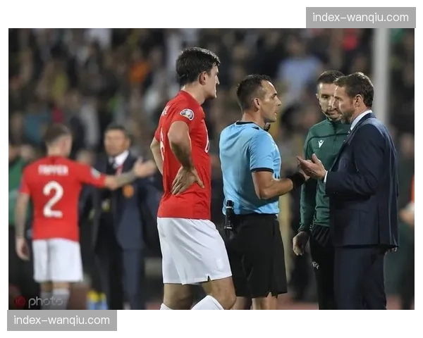 种族歧视事件频发：欧足联反歧视措施是否足够？