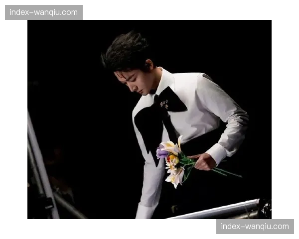 上海久事主场惊现求婚仪式，王哲林暂停期间带头鼓掌祝福